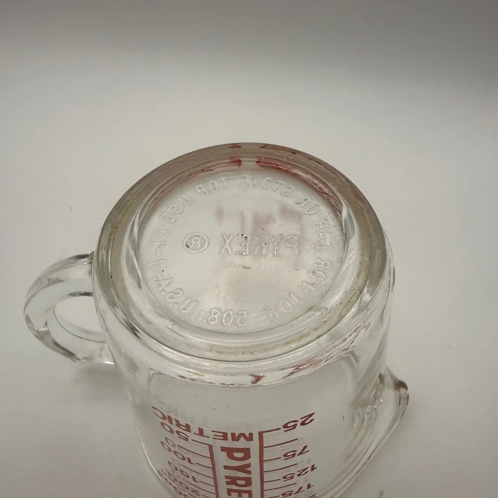 Vintage Pyrex 1 Cup 8oz 250ml Glass Measuring Cup Red Lettering D-Handle